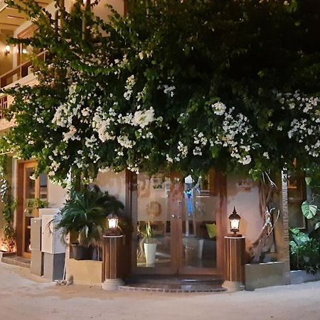 Maladiwa Beach & Spa Maafushi Dış mekan fotoğraf